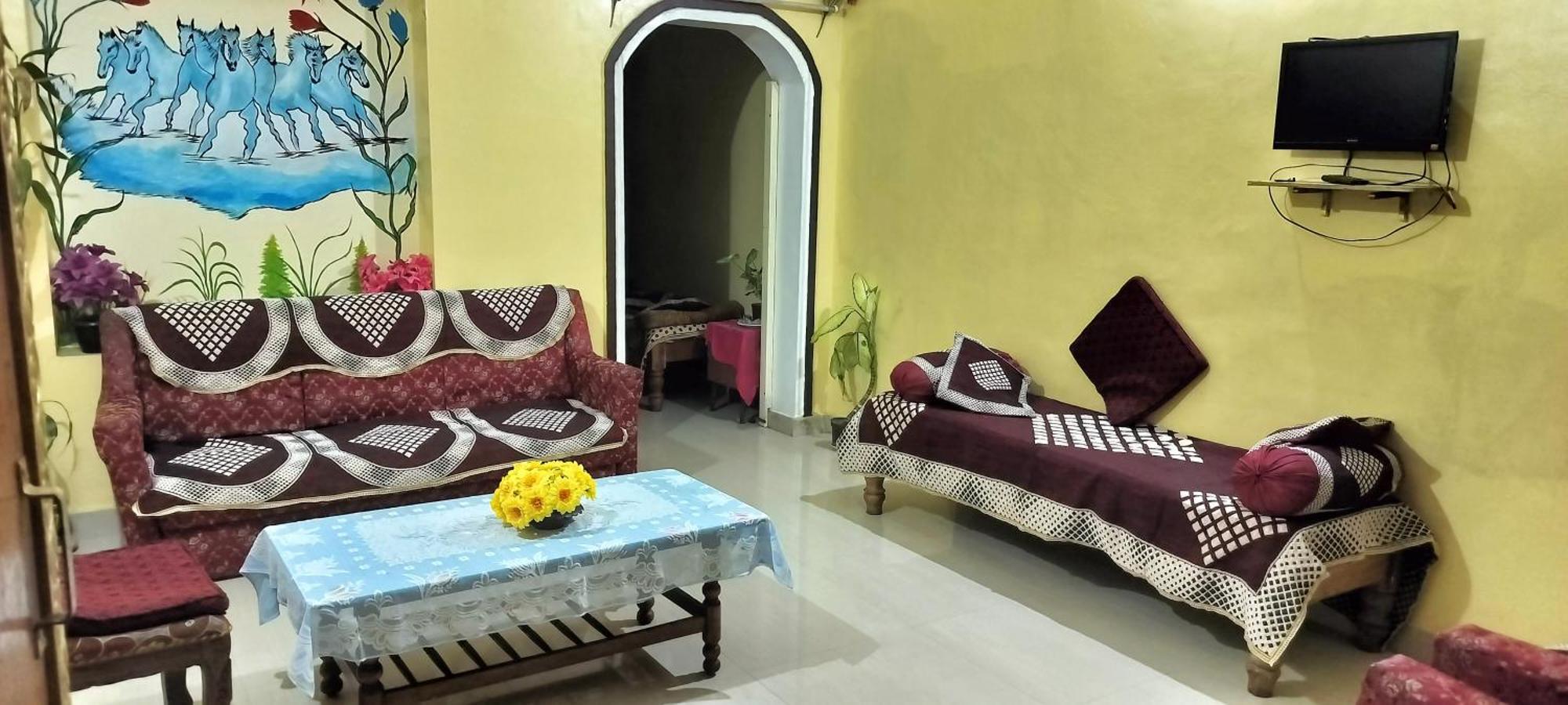 Royal Palm Homestay มาดิเครี ภายนอก รูปภาพ